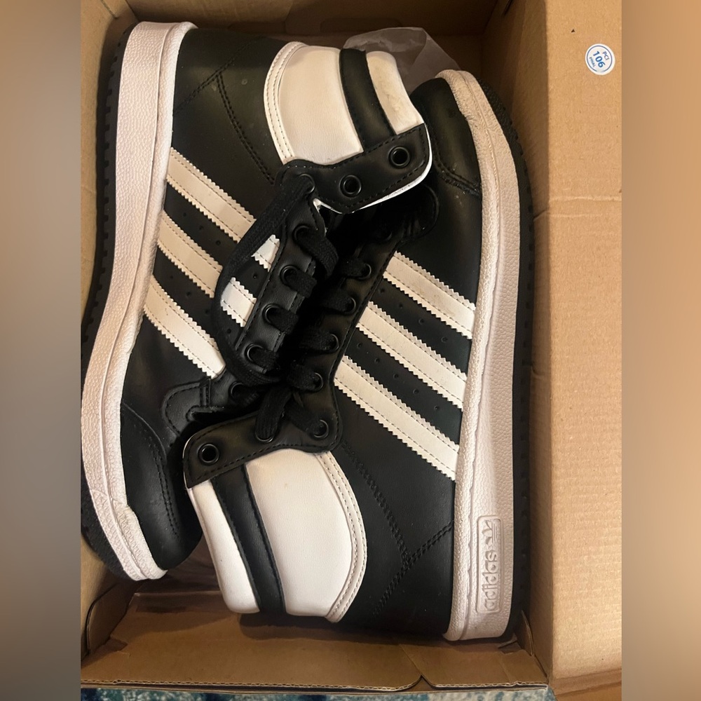 ADIDAS TOP TENS